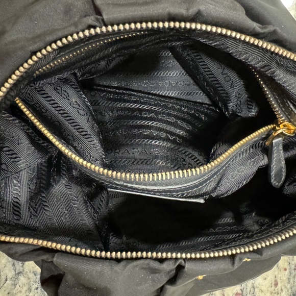 Prada bag - Picture 9 of 10